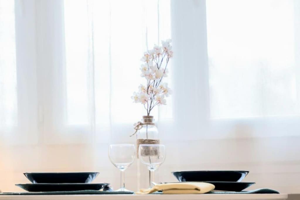 Studio Cosy Proche Lyon Part Dieu Apartamento Villeurbanne Exterior foto