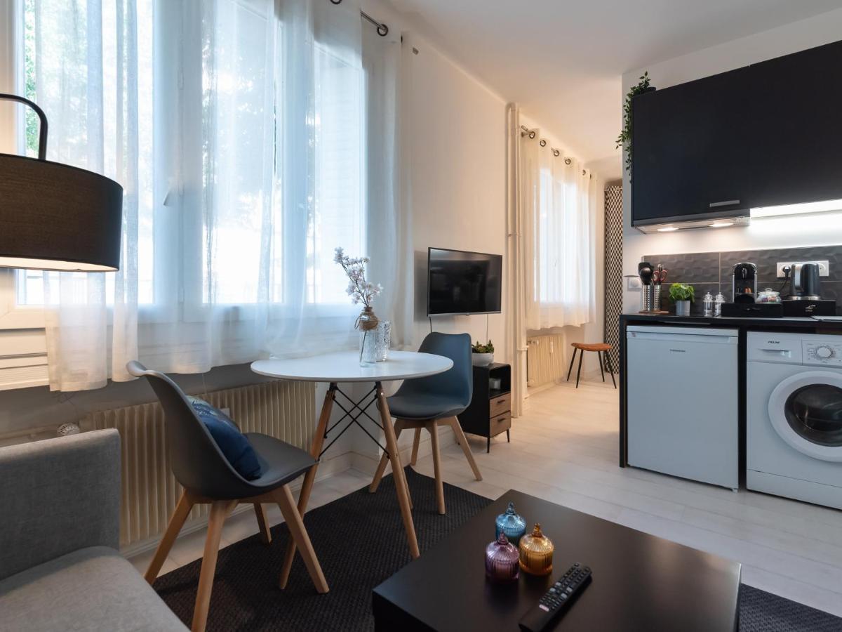 Studio Cosy Proche Lyon Part Dieu Apartamento Villeurbanne Exterior foto